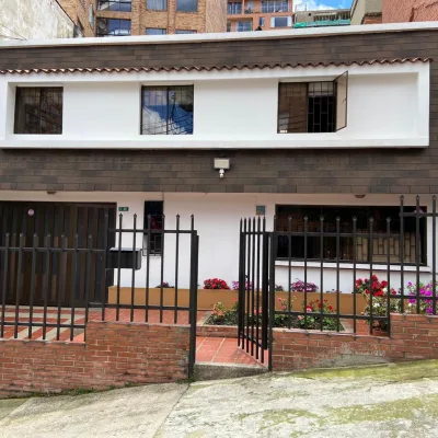 Fachada de Casaloma en Chapinero Alto